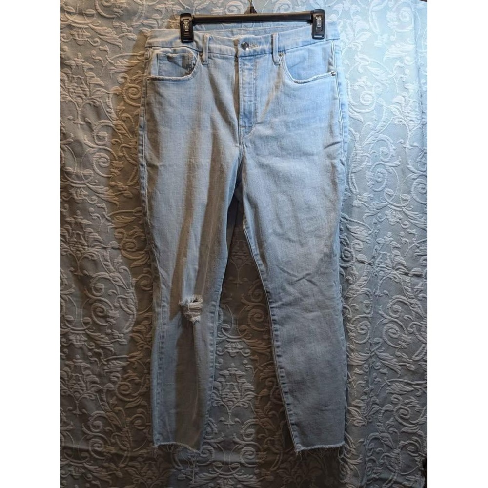 Good American Jeans Womens 14/32 Light Wash Distressed Raw Hem